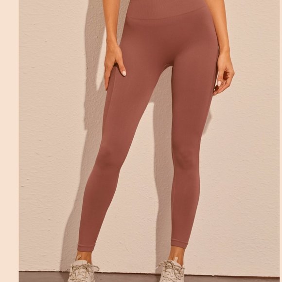 Wide Band Waist Crop Sports Leggings - Picture 3 of 4